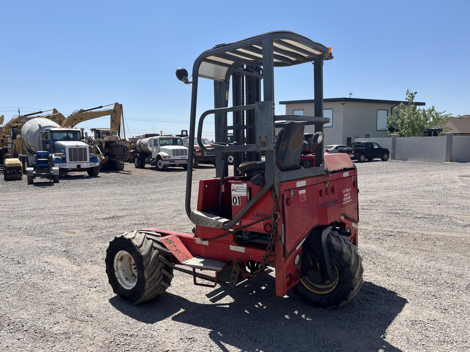 ./imagenes/INVOICE/2019/17233/MONTACARGAS MOFFETT M5500 (8).JPG